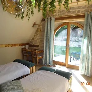 chambre-d-hote-flore-vegetalisee-au-coeur-du-cele.midi-pyreneeshotels.com/
