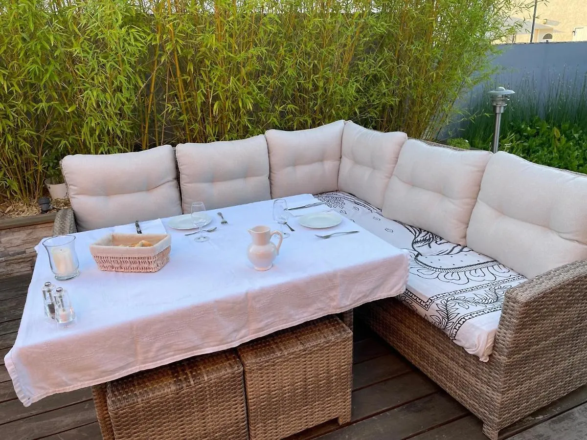 Chambre D' Hote Clos Des Mandrieres Pollionnay Bed & Breakfast